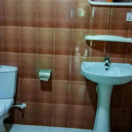 Chanaka Holiday Inn Сигирия Экстерьер фото